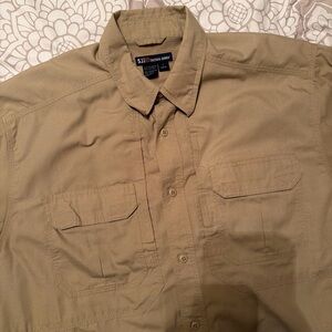 5.11 Tactical Short Sleeve Shirt Men's Button Down L Taclite Pro Tan/Brown